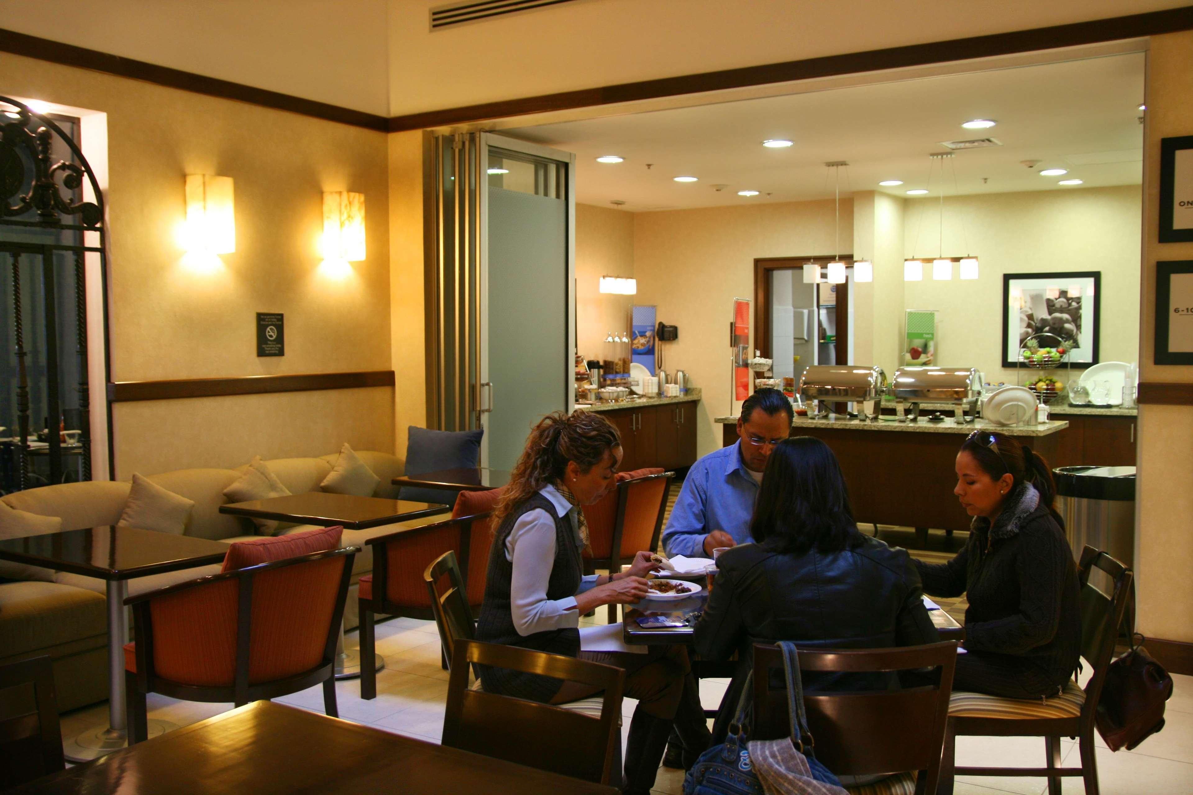 Hampton Inn & Suites Mexico City - Centro Historico Restaurant billede